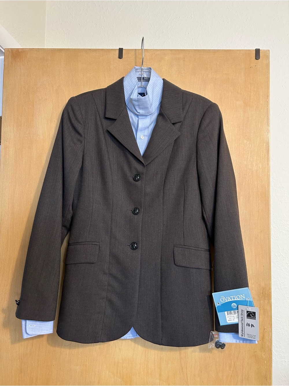 Ovation women’s show coat hunter jumper brown wool blue blouse Size 10R new tags